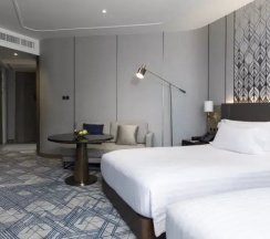 Двухместный номер клубный Deluxe двуспальная кровать в Centara Grand & Bangkok Convention Centre at CentralWorld