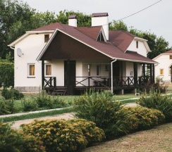 4-местный коттедж эконом (с завтраком) в Путина