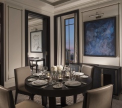 Двухместный люкс Royal двуспальная кровать в The St. Regis Astana