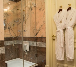 Семейный Люкс - 2 спальни и гостиная! в Taleon Imperial Hotel