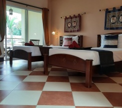 Двухместный номер Deluxe с балконом 2 отдельные кровати в Guesthouse Liam's Suan Dok Mai
