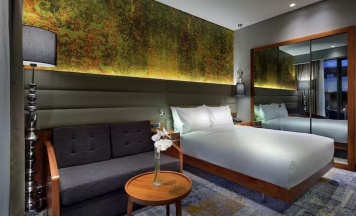 Двухместный номер With Sofa bed двуспальная кровать в DoubleTree by Hilton Hotel Istanbul - Piyalepasa