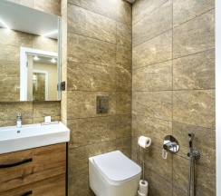 Люкс №11 с террасой в Портал Апартментс