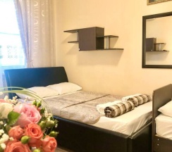 Трёхместная студия в Наш дом