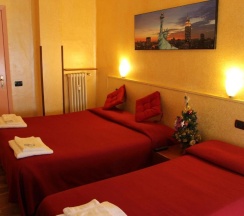 Трёхместный номер Standard в Hotel America