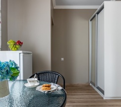 Апартаменты c 1 комнатой с балконом в Прованс