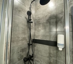 Needles Friends в Needles