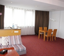 Люкс в Lisbon Hotel