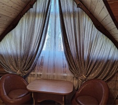 Двухместный номер с раздельными кроватями в деревянном коттедже в Колыба