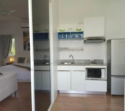 Люкс Deluxe с видом на бассейн в La Maison Ya Nui Resort Phuket
