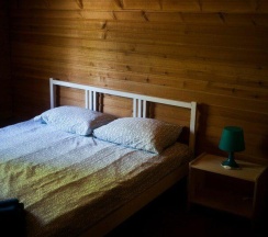 Коттедж стандарт с 2 односпальными и 2 двуспальными кроватями в Мичуринский дворик