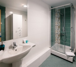 ДВУХКОМНАТНЫЙ НОМЕР КАТЕГОРИИ "ЛЮКС" Вид на ВОЛГУ в Lada-resort