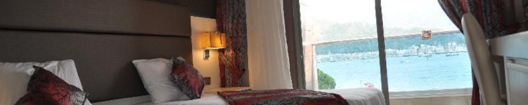 Двухместный номер Standard с видом на море двуспальная кровать в Point Beach Hotel