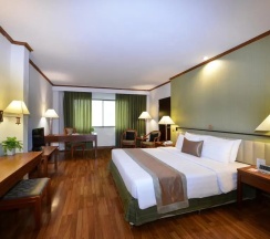 Двухместный номер Deluxe с видом на город (двуспальная кровать) в Arawana Regency Park Sukhumvit