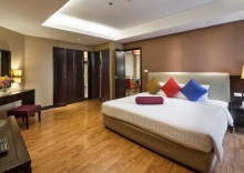 Двухместный люкс c 1 комнатой 2 отдельные кровати в Rembrandt Hotel and Suites Bangkok