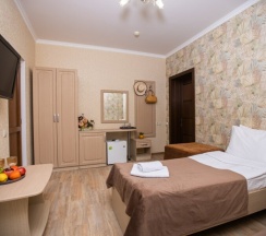 Стандарт 3-местный с двумя раздельными кроватями и балконом в Джульетта