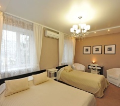 «Полулюкс Семейный» 5-ти местный, (№204) в MotoStop