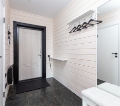 Коттедж с одной спальней и купелью в Black Village Family