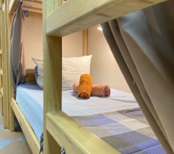 №7 Общий шестиместный номер в Nice hostel