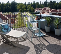 Deluxe Apartment в Величъ country club