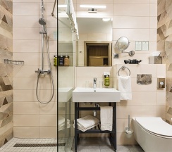 Стандартный номер с видом на реку и 1 большой кроватью в Holiday Inn Kaliningrad