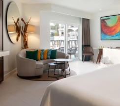 Полулюкс с видом на бассейн в Отель Hyatt Vivid Playa Del Carmen