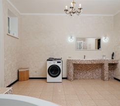 Апартаменты La Rose с джакузи 6-ти местные в Villa Fler