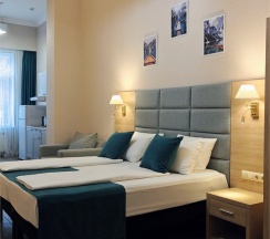 2 этаж I Студия (трёхместный номер с кухонным уголком  и микроволновой  печью) в Марис