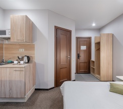 Улучшенный с двухспальной кроватью в Myhotel24 kristalin