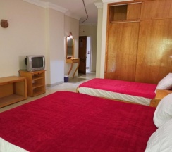 Трёхместный номер Standard в Golden Rose Hotel