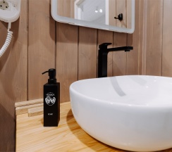 Garden Villa 3-х комнатная Вилла с видом на сад в Негород
