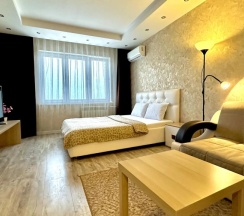 Апартаменты c 1 комнатой с балконом в Fresh Room на улице Маршала Устинова 3