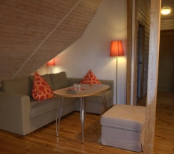 Двухместный люкс Мансарда с 2 комнатами двуспальная кровать в Стромынка