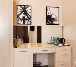 Двухместный люкс двуспальная кровать в Меридиан