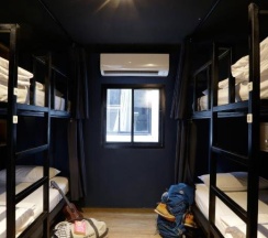 Кровать в общем номере (женский номер) в Borbaboom Phuket Poshtel And Hostel Sha By Zuzu