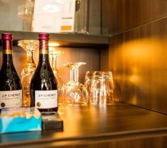 Двухместный люкс двуспальная кровать в Heikotel Hotel Windsor