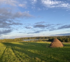 Шестиместный коттедж с 3 комнатами с красивым видом из окна в Купчиха
