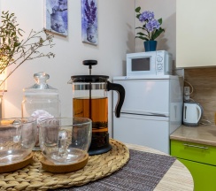 3-местный номер эконом с 1 односпальной и 1 двуспальной кроватью в Boho Botanica Hotel