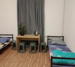 Стандартный четырехместный номер в Мир