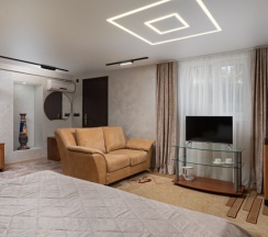 Номер с отдельным входом. Возможно размещение с небольшими животными. в Радуга