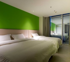 Семейный номер Standard в Beijing Saga Hotel