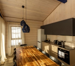 Коттедж с 3 комнатами с балконом и с красивым видом из окна в Заречье