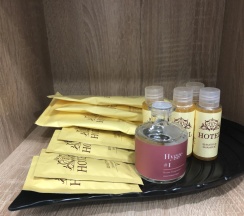 Двухместный люкс с балконом и с красивым видом из окна (двуспальная кровать) в Апартаменты "Сердце Углича" в Историческом центре с видом на Храм