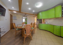 "Green Apartment", 4к квартира ул.Воровского, 36б , ID 74-093 в "ИннХоум Апартаменты"