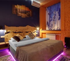 Студия с кухней и с отдельным входом со двора и финской сауной "Леший" (сауна оплачивается отдельно) в Матросский