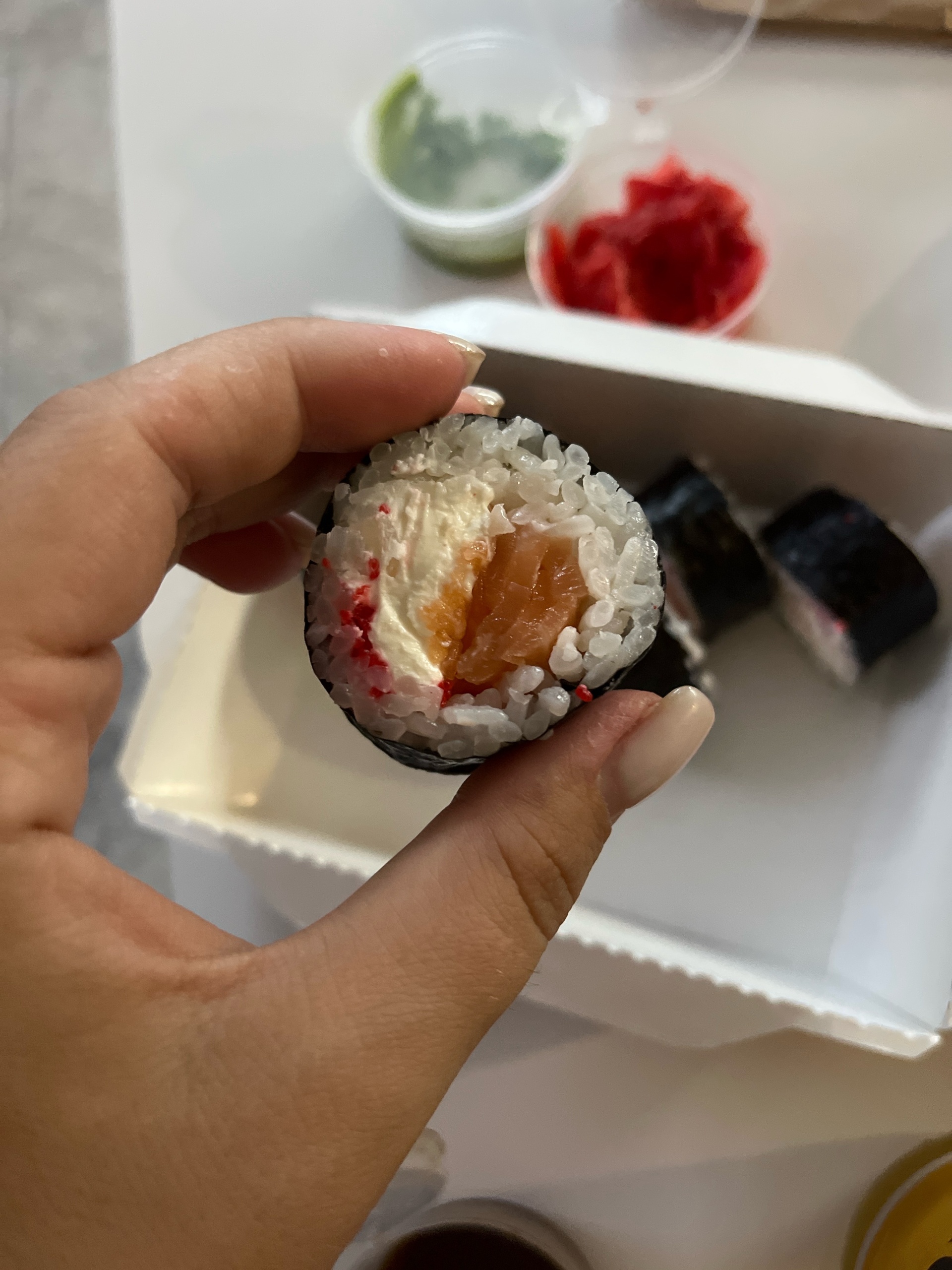 Cosmo Sushi, служба доставки суши, проспект Шахтёров, 68, Кемерово — 2ГИС