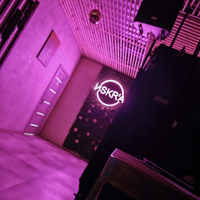 Қыздардың порно фотолары