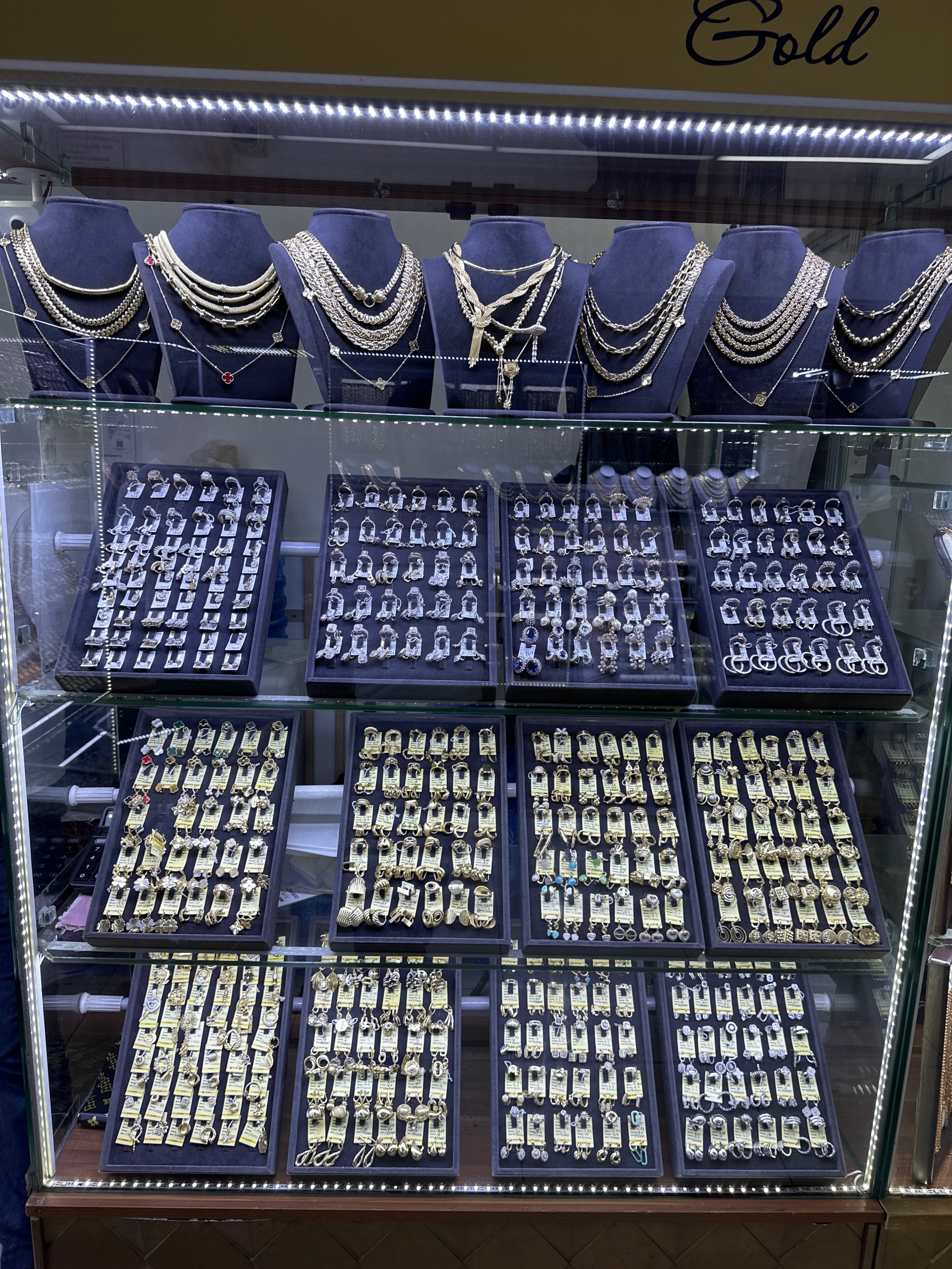 Аналар ұлдарына жыныстық қатынасқа үйретеді (жоғары сапалы порно видео)