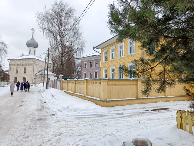 Улица поэта Александра Романова, Вологда