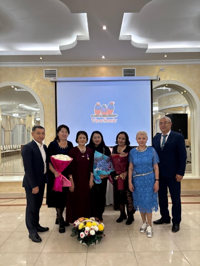 Веб-камерада тегін секс Елена Берковамен секс ұялы телефон үшін